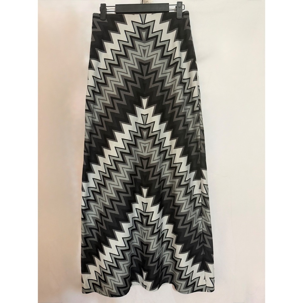 New York & Company Womens XS Black Gray Chevron Zigzag Jersey Maxi Skirt